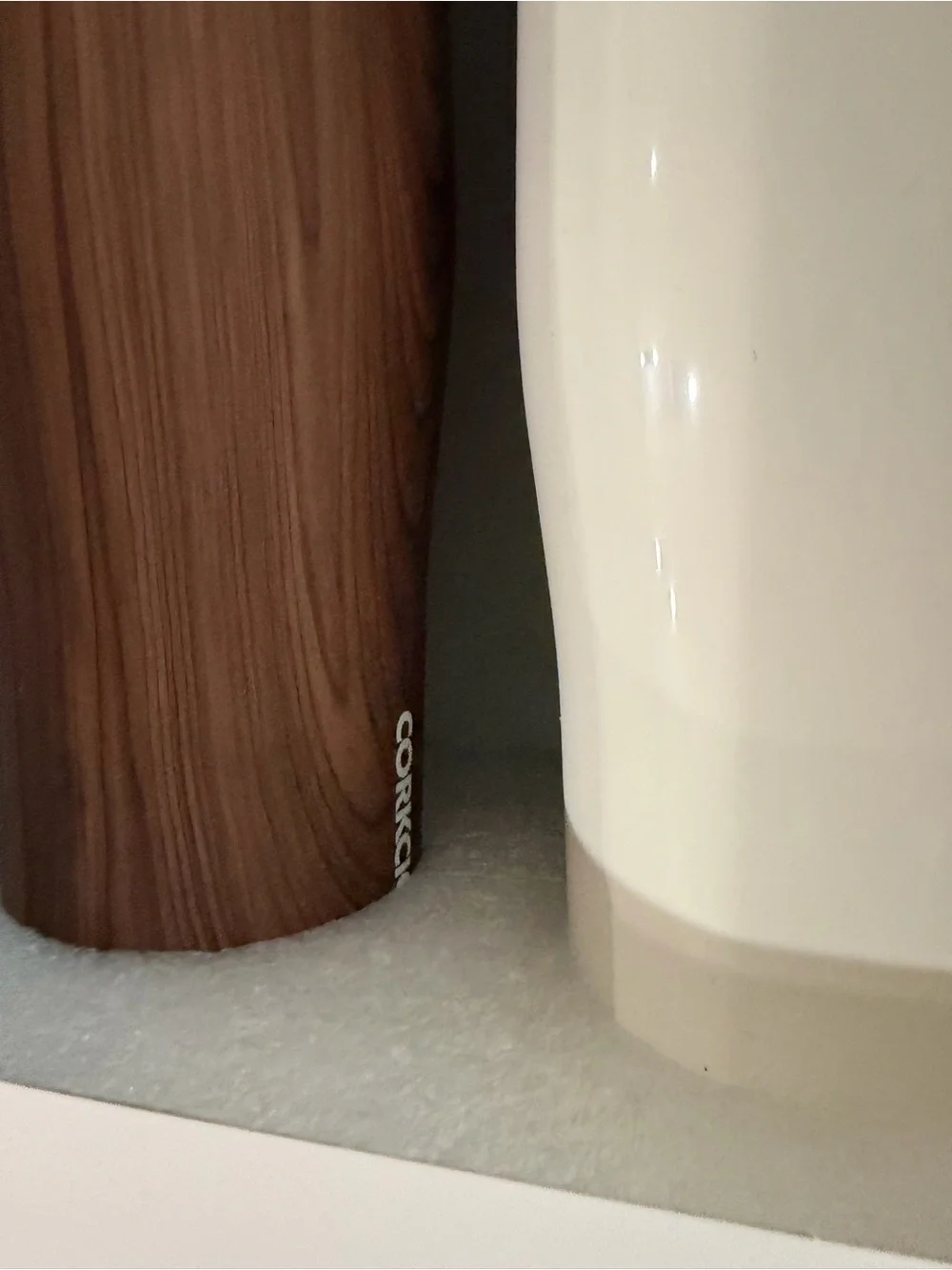 Corkcicle Leakproof hydration set wood color and white cup XL brown and white